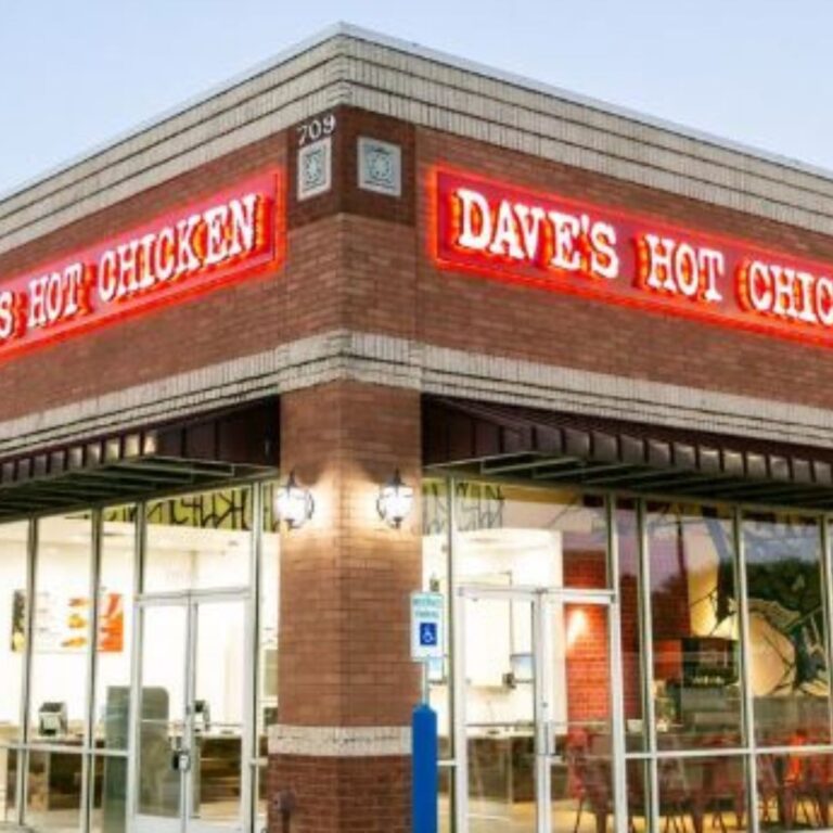 Dave’s Hot Chicken Holiday Hours